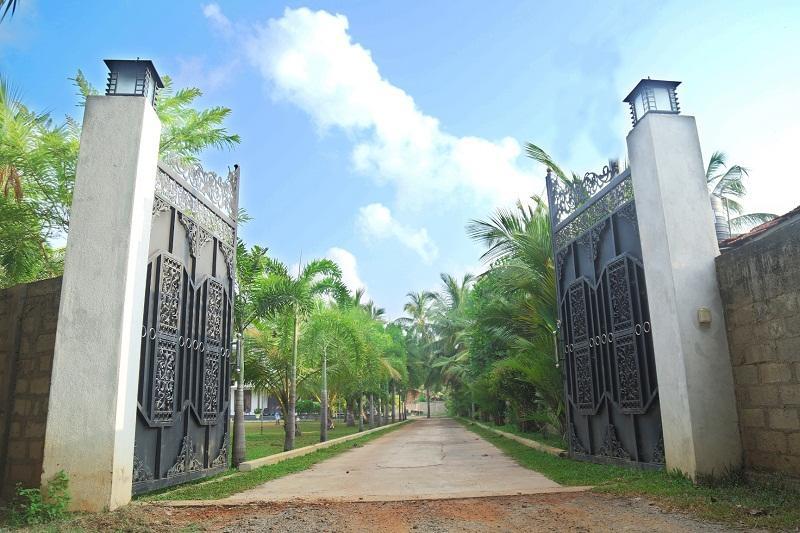 Grand Hilton Hotel Negombo Kültér fotó
