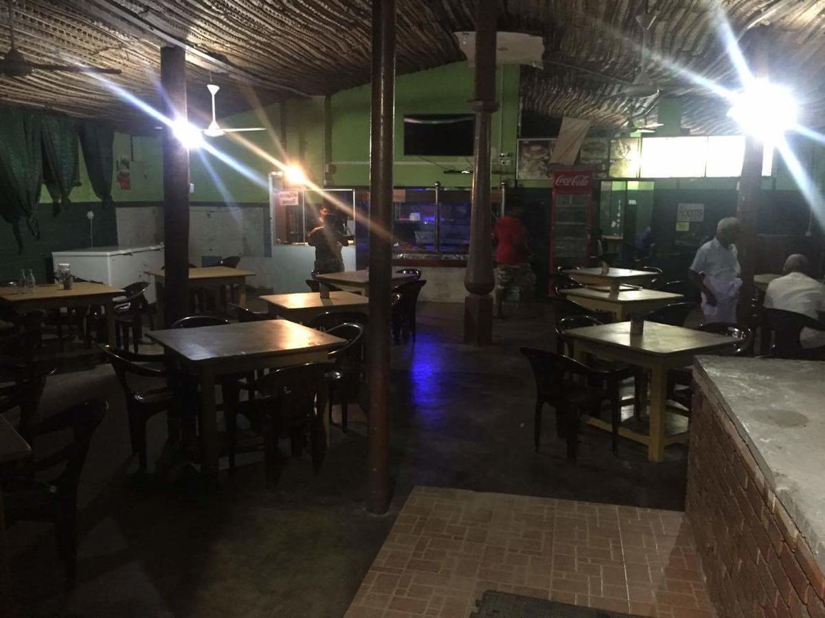 Grand Hilton Hotel Negombo Kültér fotó